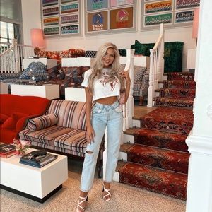 Meet your Posher, Carmie